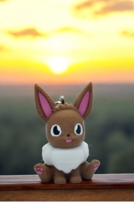 Eevee Pokemon Anahtarlık